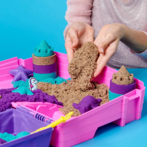 KINETIC SAND FOLDING SANDBOX (2LB)