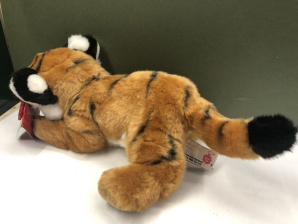 33cm Laying Tiger