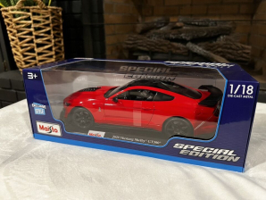 1:24 SP (B) - 2015 FORD MUSTANG GT