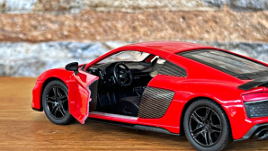 1:24 SP (B) - Audi R8 V10 Plus