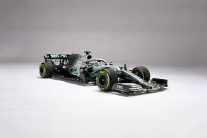 1:24 F1 - MERCEDES-AMG F1 W10 EQ Power+ (2019) - 2.4 GHz (USB rechargeable)