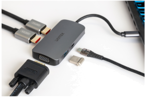 Unitek Uhub P5 Trio 5-In-1 Usb-C Hub With Mst Triple Monitor And 100W Power Delivery